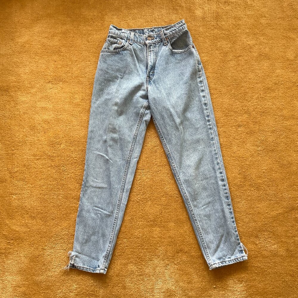 Rare small vintage levi's 550 size 5 Short